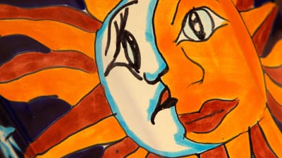 Do joy and grief really co-exist?